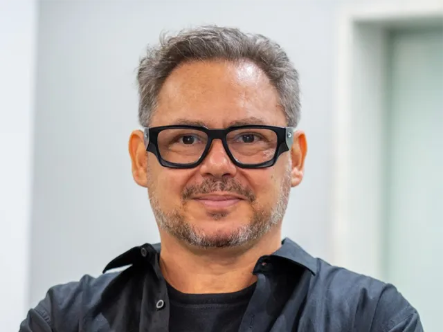 Dr. Cláudio Tadiello Dias
